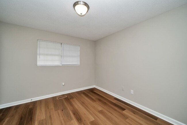 Building Photo - Now Leasing! 4-Bedroom Home with Modern Features & Great Layout