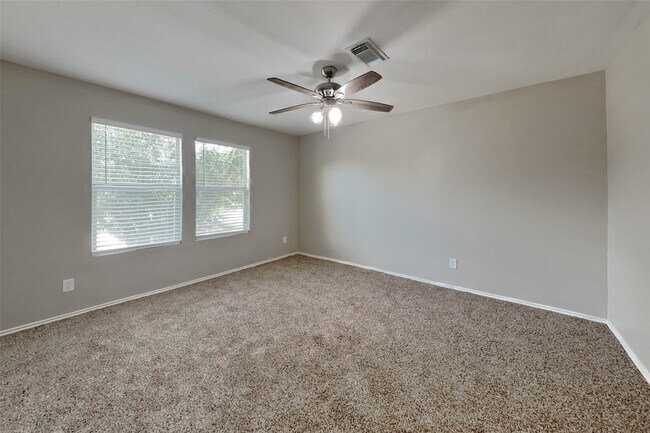 Building Photo - 5010 Diamondcliff Ct