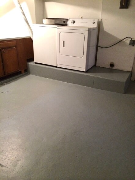 Building Photo - 2638 Fenwick Rd