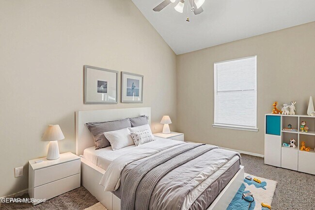 Building Photo - 10910 Acoma St