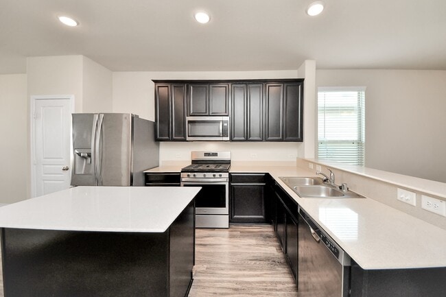 Building Photo - 14626 Sierra Garden Dr