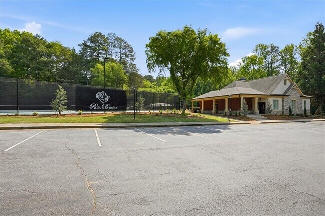 Building Photo - 4465 Park Brooke Trace