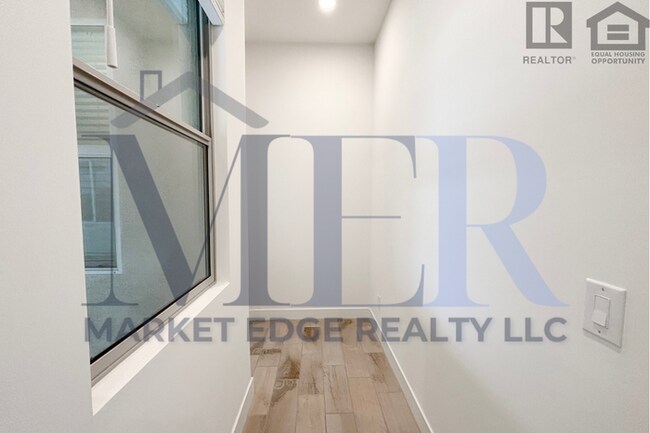 Building Photo - 2Bed/2Bath Home in Surprise Golf Community...