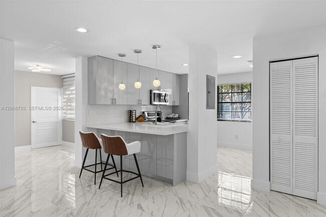 Building Photo - 3549 Magellan Cir