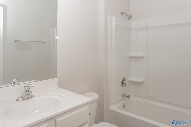 Building Photo - 14853 Norfleet Dr