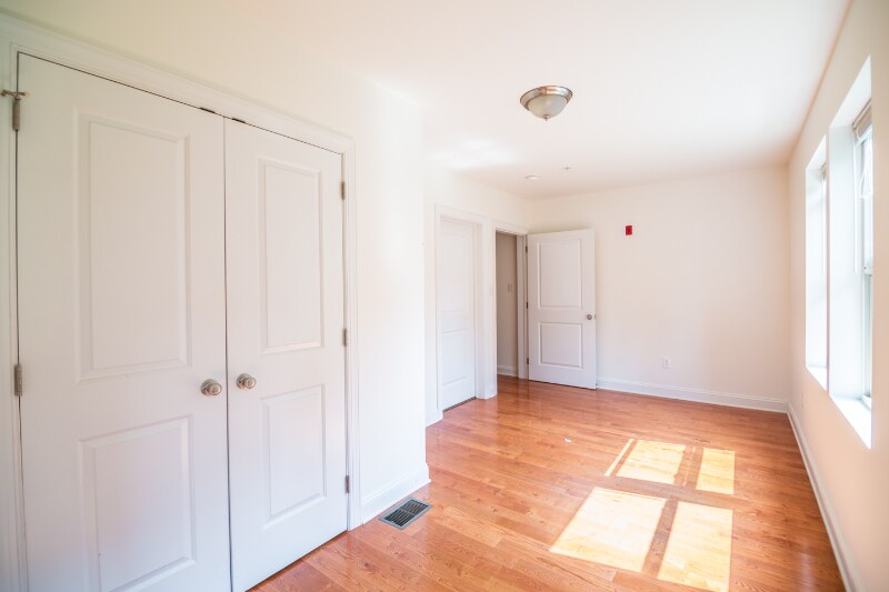 Building Photo - 3614 Spring Garden St