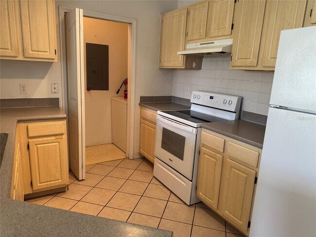Building Photo - 8812 Dunes Ct