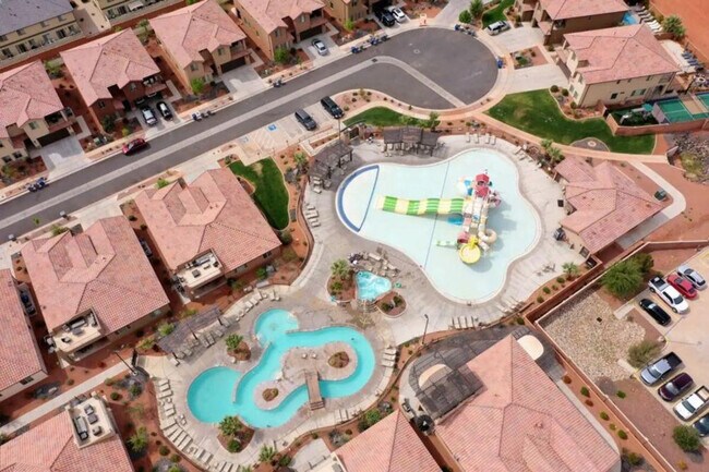Building Photo - 3800 Paradise Vlg Dr