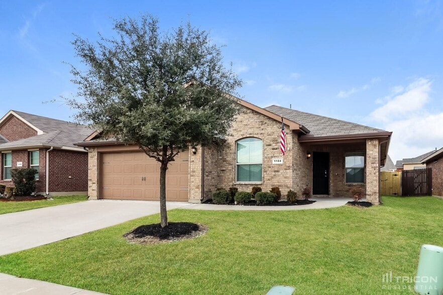 Primary Photo - 1104 Prelude Dr