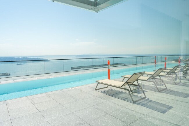 Building Photo - 2Bd/2Ba Seattle Condo