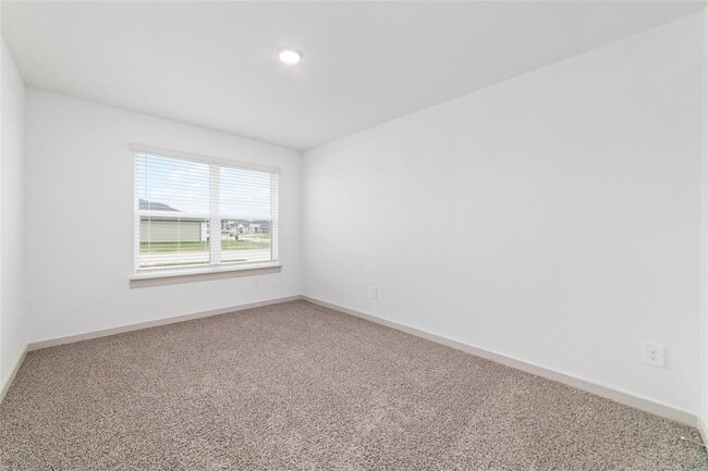 Building Photo - 7207 Sunbreeze Ln