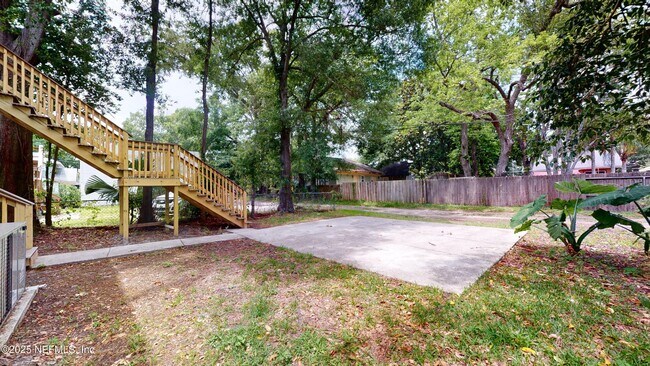 Building Photo - 2803 College St