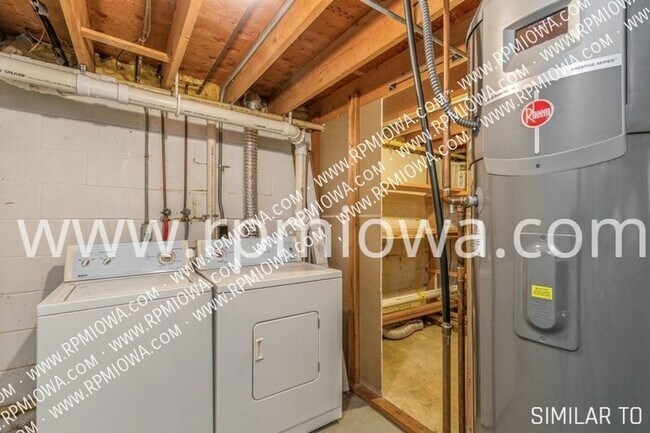 Building Photo - 5734 NW 54th Ct