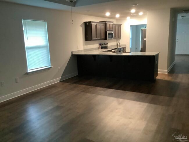 Building Photo - 5042 Quarter Deck St