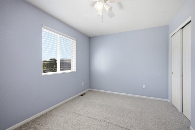 Building Photo - "Charming 3-Bedroom Home with 2.5 Baths on Kirk Street – 1744 sq ft of Comfort in Denver!"
