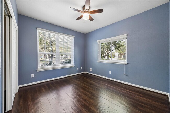 Building Photo - 13518 Via Chianti Ln