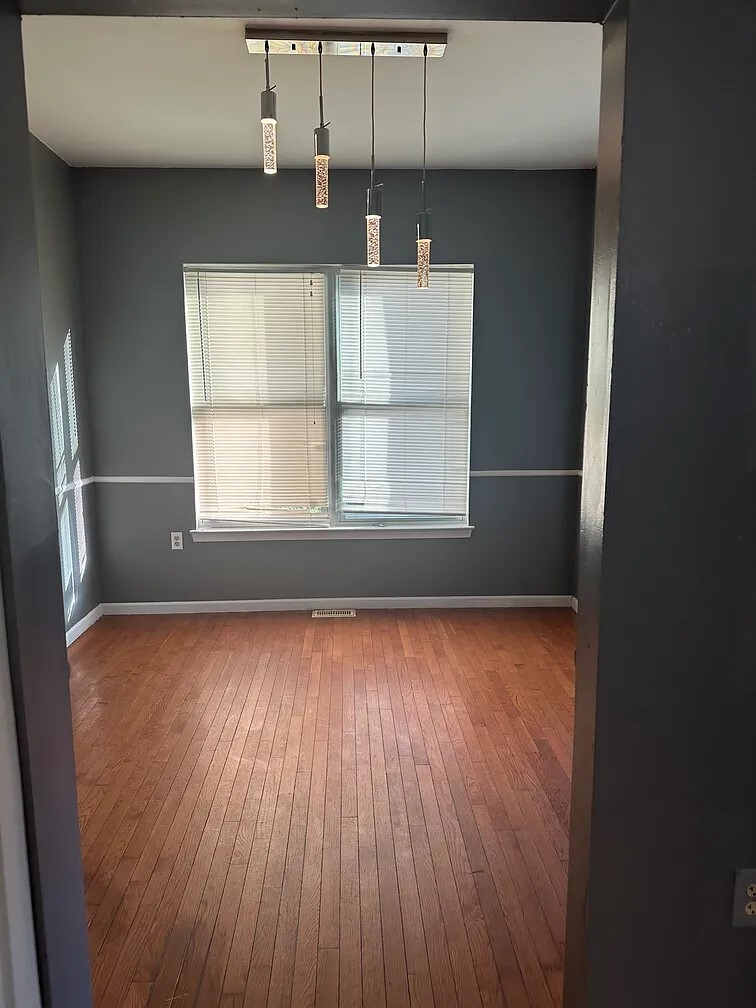 Dining Room - 258 Bellevue Ave