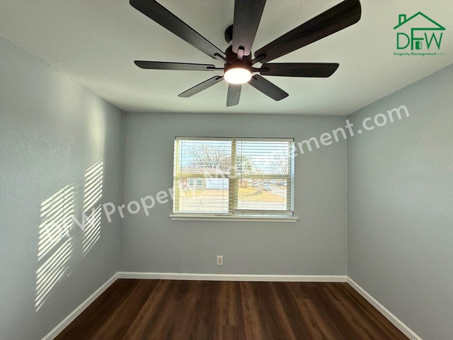 Building Photo - Beautifully Renovated 4-Bedroom Home with Large Backyard in Watauga!