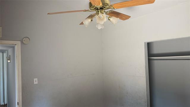 Building Photo - 441 S Highland Dr