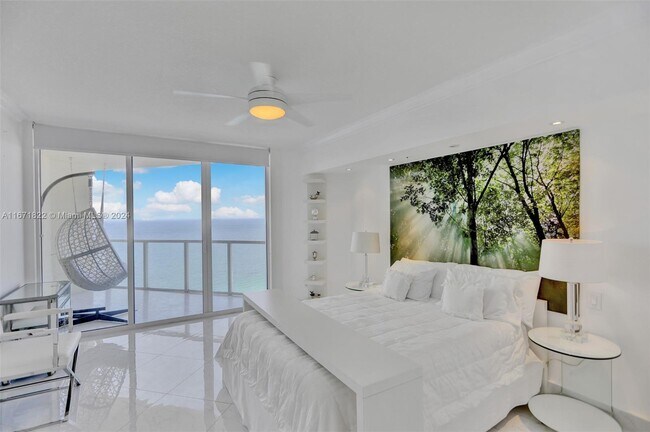 Building Photo - 16699 Collins Ave