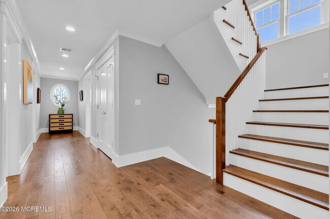 Building Photo - 218 Worthington Ave