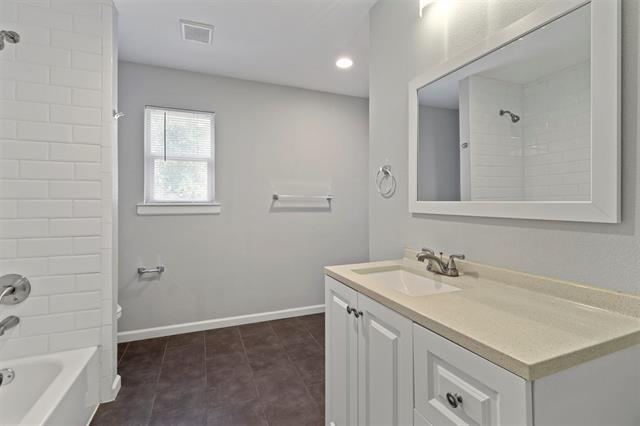 Building Photo - 5304 Ashbrook Rd