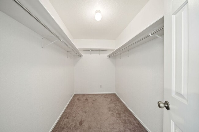 Building Photo - 7 Kenrock Ridge