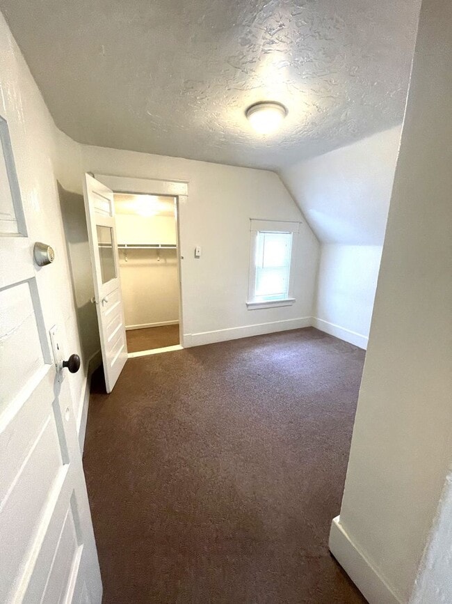 Building Photo - (1532 9th Ave)