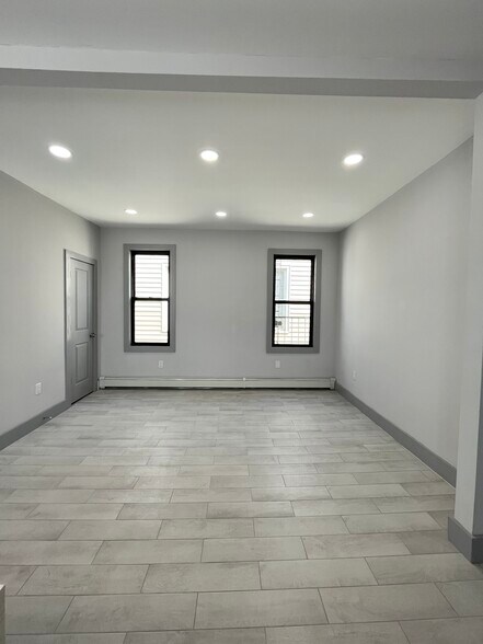 281 Cator Ave 6 - 277 Cator Ave