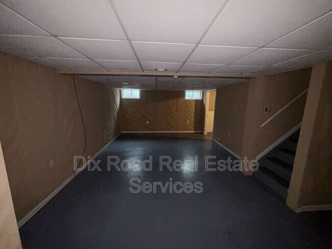 Building Photo - 17 Ambergreen Ct