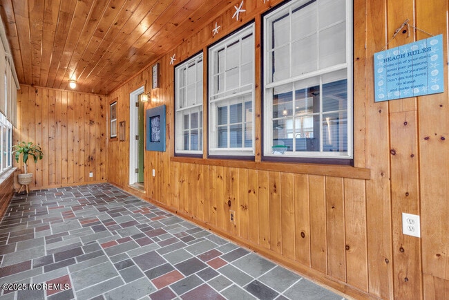 Building Photo - 228 Fischer Blvd