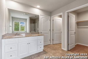 Building Photo - 10538 Legacy Cv