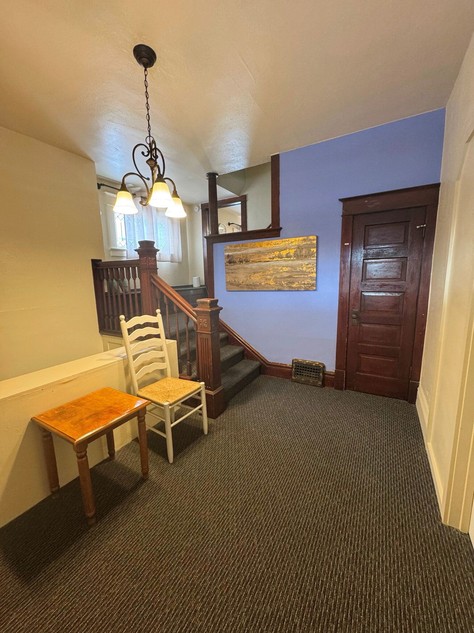 Building Photo - 1107 E Augusta Ave