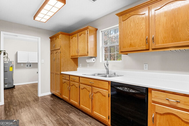 Building Photo - 3957 Tommy Lee Cook Rd