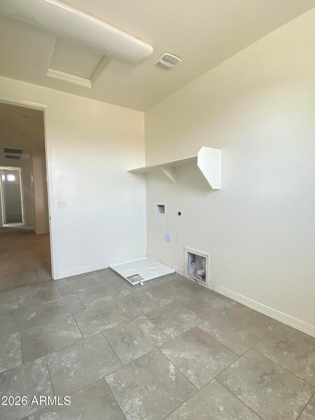 Building Photo - 22868 E Desert Hills Dr