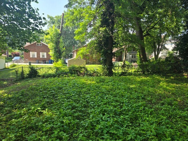 Building Photo - 304 Tiffin Ave