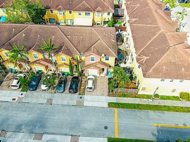 Building Photo - 16603 SW 79th Terrace