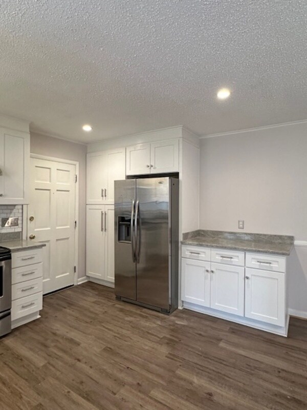 Building Photo - 2612 Sheryl Ln