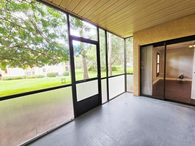 Building Photo - 7838 Sugar Bend Dr
