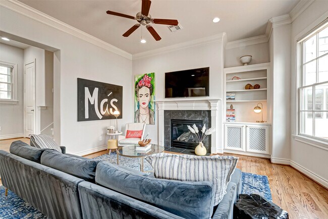 Building Photo - 1514 Summer St