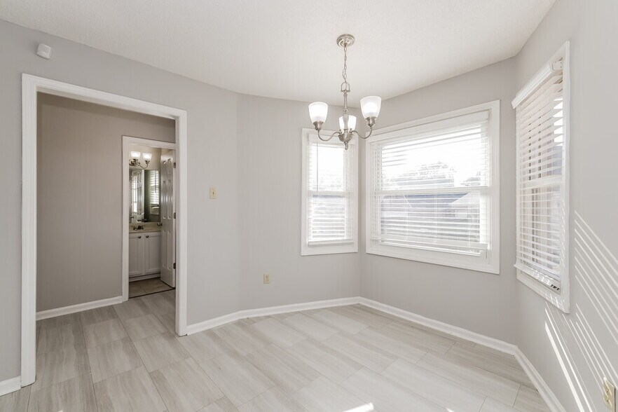 Building Photo - 2641 Hearth Stone Dr