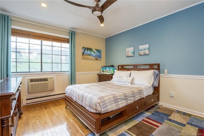 Building Photo - 197 Bridge St