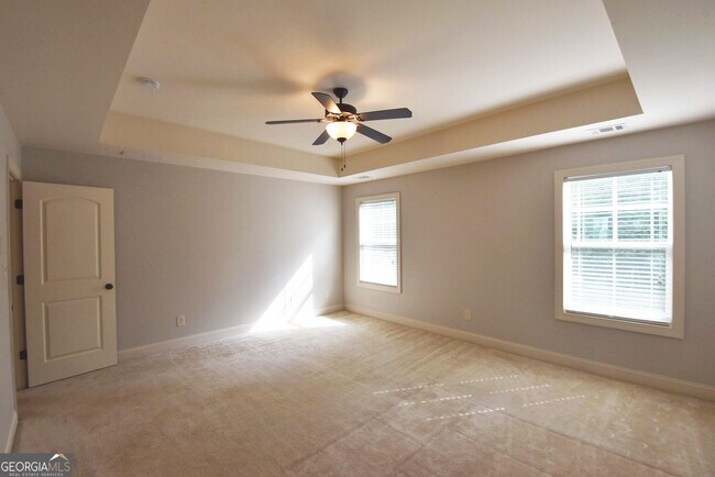 Building Photo - 606 Blackburn Ln