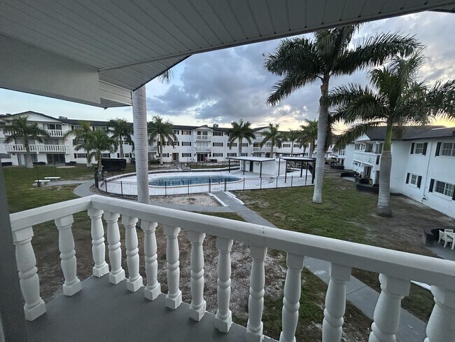 Primary Photo - 3706 Broadway