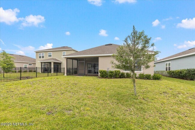 Building Photo - 1719 Amberly Dr