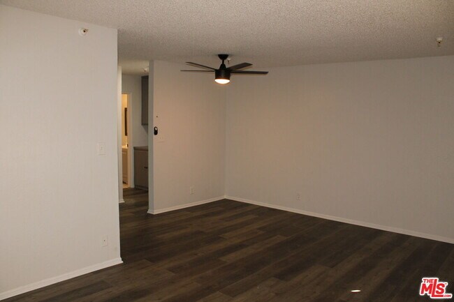 Building Photo - 12100 Birch Ave