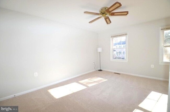 Building Photo - 12318 Cinnamon St