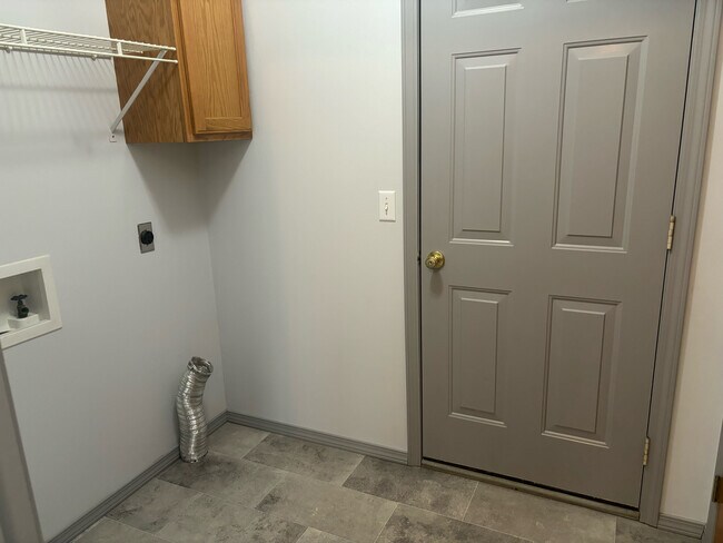 Utility Room - 898 N 22nd St