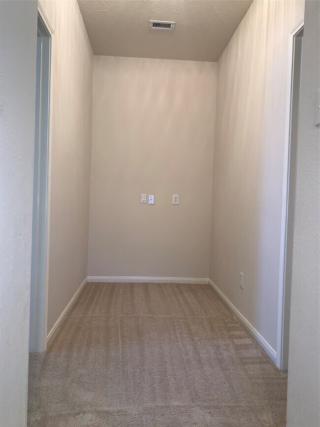 Building Photo - 1408 S Friendswood Dr