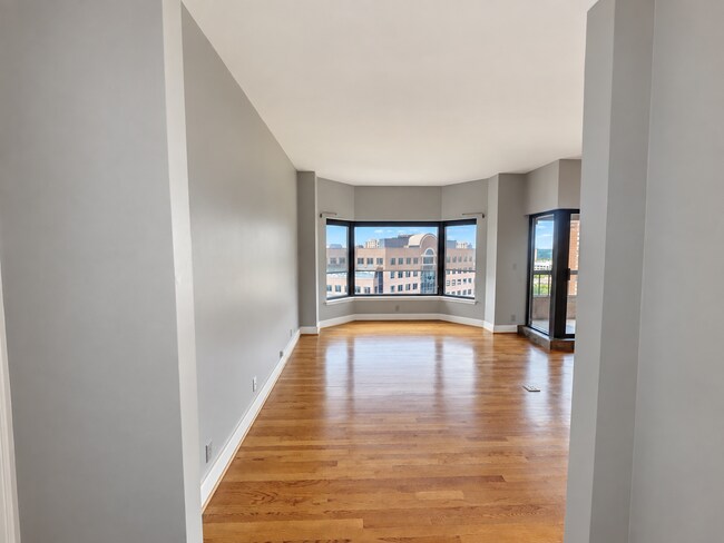 Building Photo - 3030 McKinney Ave